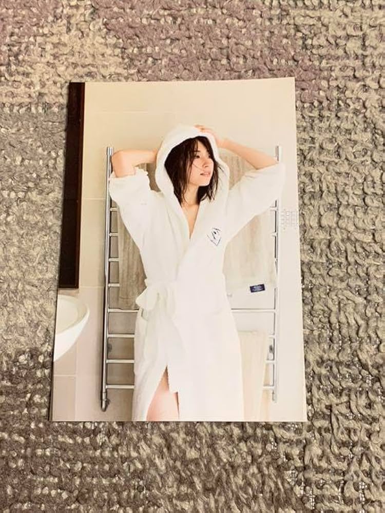 直筆サイン入り☆乃木坂46 衛藤美彩 写真集 話を聞こうか。ポスト